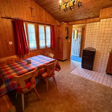 Wohnung Im Autofreien Gspon Zu Vermieten Apartmán *